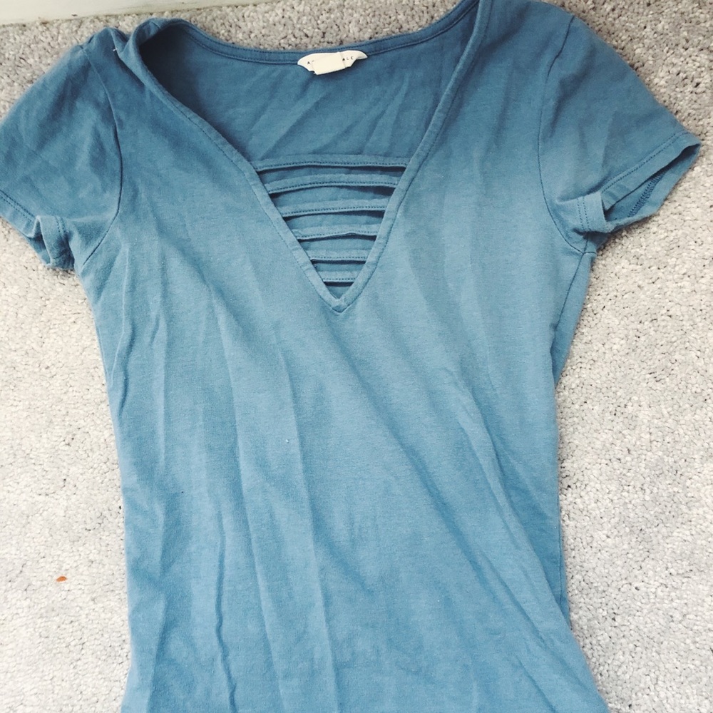 blue bodycon tee